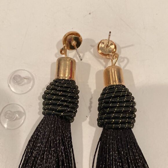 Tassel Earrings Black    - Picture 3 of 3